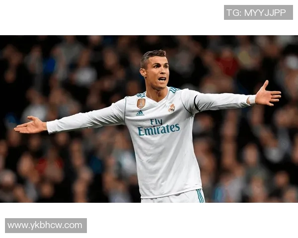 足球明星特技揭秘：从梅西的盘带到C罗的任意球技巧全解析